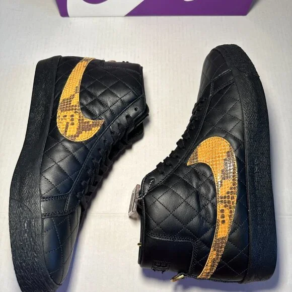 Nike SB Blazer Mid QS Supreme Black